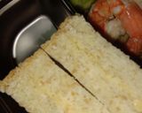 รูปขั้นตอนการทำที่ 3 ของ ข้าวกล่องข้าวผัดหมู (Pork Fried Rice Lunch Box)