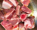 Foto del paso 2 de la receta: Estofado de patatas con costillas al estilo Express