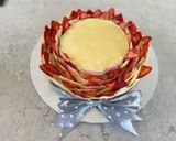 A picture of step 4 of Rose Crape Cake.
