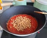 Foto del paso 6 de la receta: Potaje estofado de garbanzos con chorizo y morcilla de Ronda
