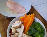 Foto langkah ke 1 dari resep VEGETABLES CHICKEN SAUTEE (DIET)☺👍.
