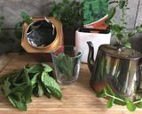 A picture of step 1 of Whisky Berbère - Moroccan mint tea.