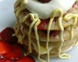 स्ट्रॉबेरी पैनकेक(Strawberry pancake recipe in hindi) रेसिपी चरण 5 फोटो