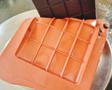 A picture of step 3 of Homemade milk chocolate bar.