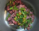Foto del paso 1 de la receta: Risotto de azafrán y carne 🍲
