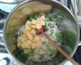 Tejszínes hagymaleves recept fázis 1 fotója