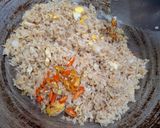 Foto langkah ke 5 dari resep Nasi Goreng.