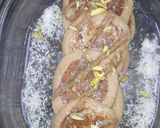 A picture of step 4 of Juicy Malai pan cake.
