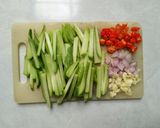 Foto langkah ke 2 dari resep Tumis Labu Siam orak arik telur DEBM.