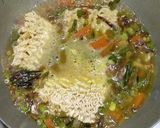 ভেজিটেবল ম্যাগি স্যুপ (Vegetable maggi soup recipe in Bengali) রেসিপির ধাপ 4 ছবি