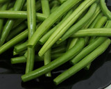 Foto del paso 1 de la receta: Judías verdes con cebolla y jamón