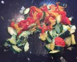 Foto del paso 7 de la receta: Macarrones con verduras asadas y salteadas con tomate