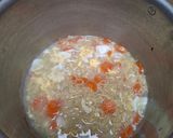 Foto langkah ke 3 dari resep Mie Instan Wortel Telur.