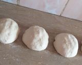 A picture of step 4 of Pizza paratha.