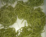 Foto langkah ke 5 dari resep Mie Bayam.