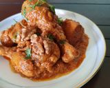 A picture of step 8 of Murgh Akhrot.