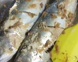 Foto langkah ke 3 dari resep Ikan Kembung Goreng.