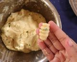 Foto langkah ke 13 dari resep Resep & Cara Membuat Kue Garpu Bawang yang gurih dan renyah.