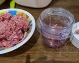 A picture of step 1 of Beef Patty Burger.