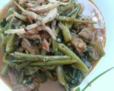 Foto langkah ke 2 dari resep 52. Cah Kangkung Terasi.