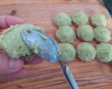Foto del paso 3 de la receta: Canapés de hummus de palta vegano