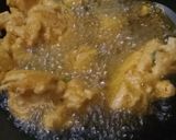 A picture of step 3 of Aloo k pkode.