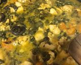 Foto del paso 5 de la receta: Arroz con pollo, setas, calabaza y espinacas