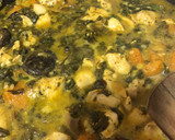 Foto del paso 5 de la receta: Arroz con pollo, setas, calabaza y espinacas