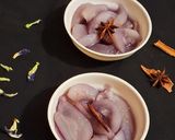 A picture of step 5 of Butterfly Pea Stewed Pears.