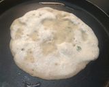 A picture of step 4 of Rawa uttapam.