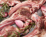 Foto del paso 2 de la receta: Chuletas de cordero al horno