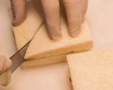 A picture of step 4 of Ichigo Sando.