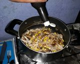 Foto del paso 2 de la receta: Pollo con hongos y maíz...🇸🇻