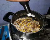 Foto del paso 2 de la receta: Pollo con hongos y maíz...🇸🇻