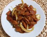 Foto langkah ke 6 dari resep Tumis Sosis Saus Tiram.
