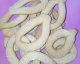 A picture of step 4 of Ring shaped cookies.