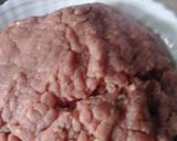 A picture of step 1 of BeefBurger.