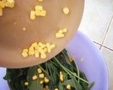Foto del paso 3 de la receta: Ensalada de espinacas con tocino