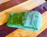 A picture of step 5 of Spinach Paratha (palak ka paratha).
