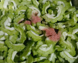 Foto langkah ke 1 dari resep Pare udang pedas.