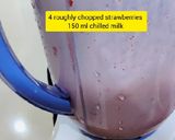 A picture of step 1 of Strawberry milkshake.