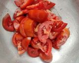 A picture of step 3 of Chicken kebab makhani pasta.