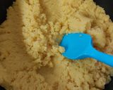 A picture of step 3 of Mung dal halwa.