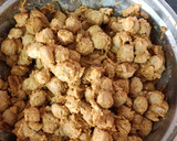 ரோட்டுக்கடை மீல் மேக்கர் (சோயா)(roadside soya masala recipe in tamil) ரெசிபி ஸ்டேப் 4 புகைப்படம்