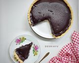 Foto langkah ke 5 dari resep Pie Cokelat Lumer.