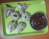 A picture of step 6 of Veg momos.