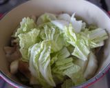 A picture of step 2 of Healthy & easy sea bass miso soup.