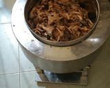 Hình bước làm 2 của món Ruốc nấm sò tím