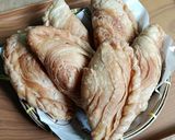 Foto langkah ke 13 dari resep Karipap (pastel singapura) isi kentang dan ayam.