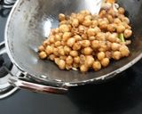 A picture of step 3 of Chickpea rice.